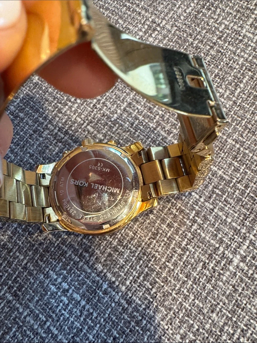 Michael Kors Gold Tone Chronograph Bracelet Watch - Shiny Gold Finish - Picture 4 of 5